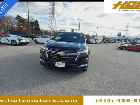 Certified 2023 Chevrolet Traverse LT image 3