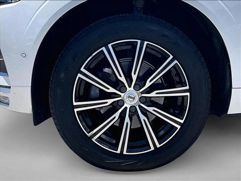 Used 2019 Volvo XC60 T5 Inscription w/ Protection Package AWD/4WD image 10