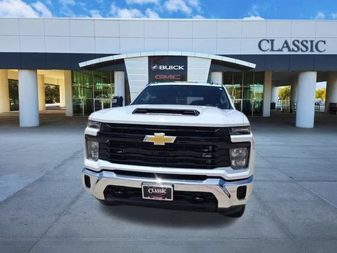 Used 2025 Chevrolet Silverado 3500 W/T w/ WT Convenience Package AWD/4WD image 4