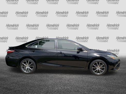 Used 2016 Toyota Camry XSE FWD image 11