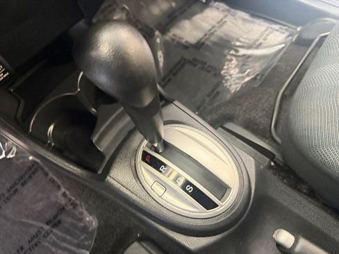 Used 2011 Honda Fit Sport image 21