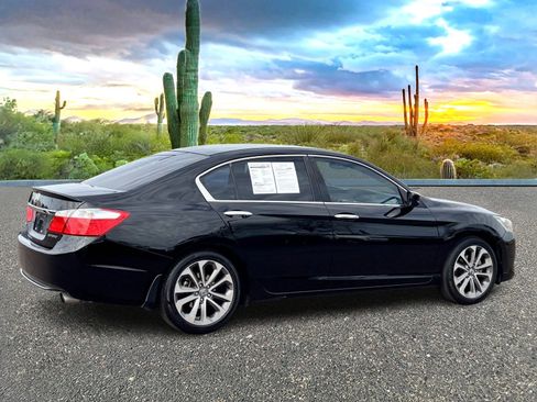 Used 2015 Honda Accord Sport image 7
