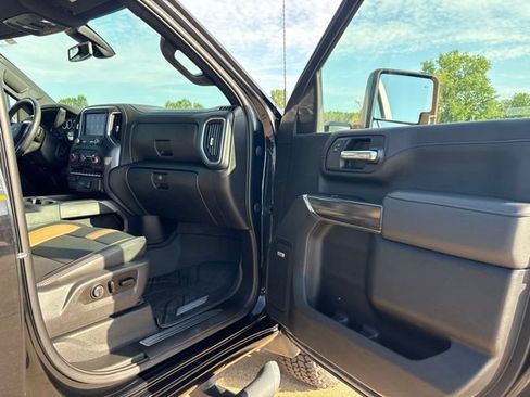 Used 2021 Chevrolet Silverado 2500 LTZ w/ Carhartt Edition AWD/4WD image 45