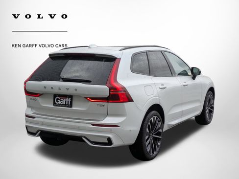 New 2026 Volvo XC60 T8 Ultra w/ Climate Package image 3