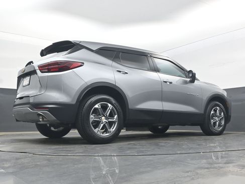 Used 2023 Chevrolet Blazer LT FWD image 30