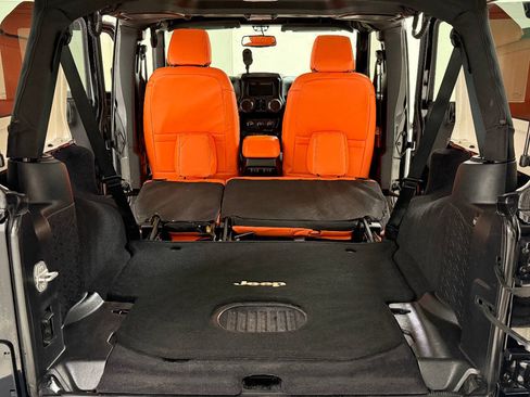 Used 2015 Jeep Wrangler Unlimited Sport w/ Quick Order Package 24S AWD/4WD image 88