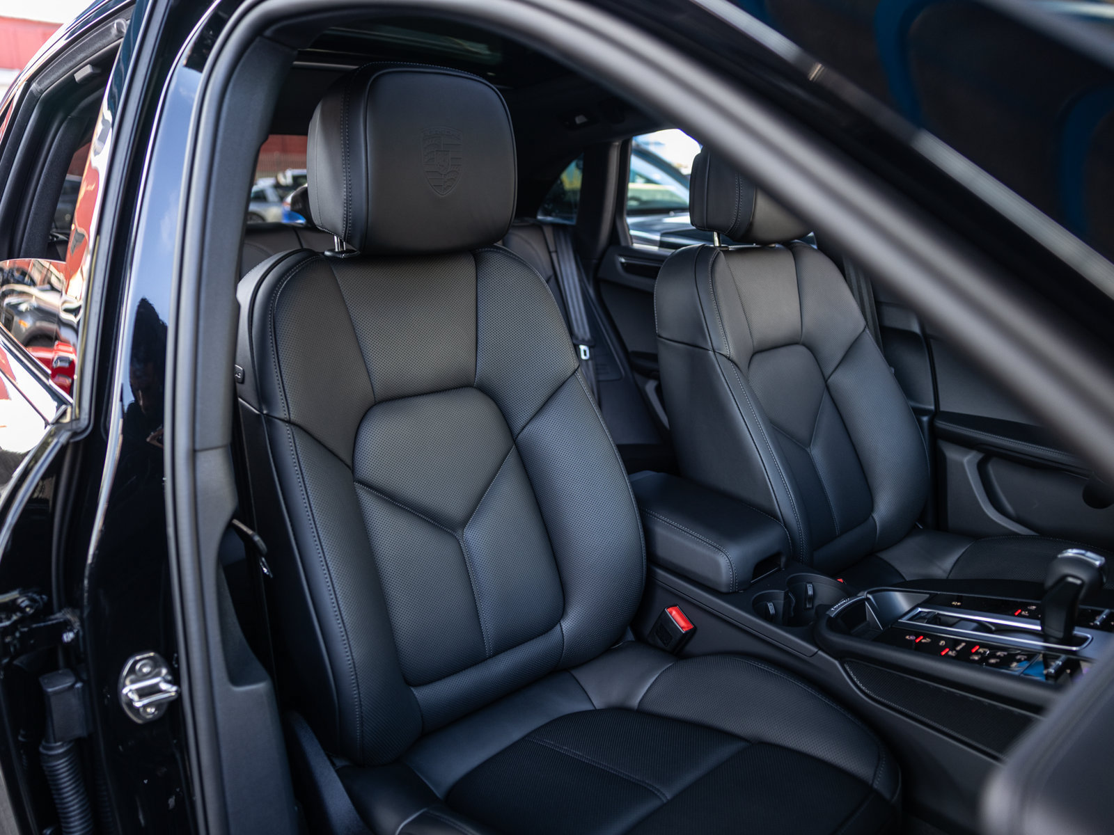 Used 2026 Porsche Macan AWD/4WD image 51