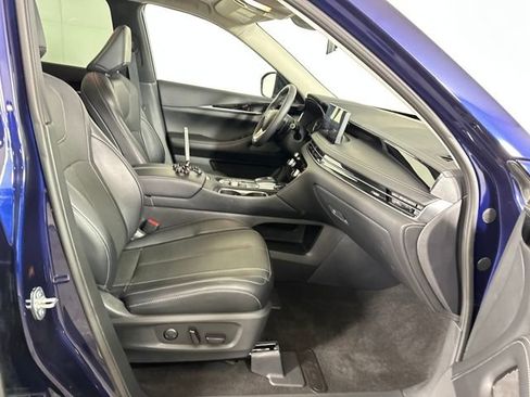 Used 2023 INFINITI QX60 Pure image 28