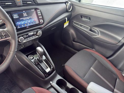 New 2025 Nissan Versa SR image 23