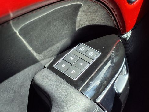 Used 2022 Land Rover Range Rover Sport HST image 23