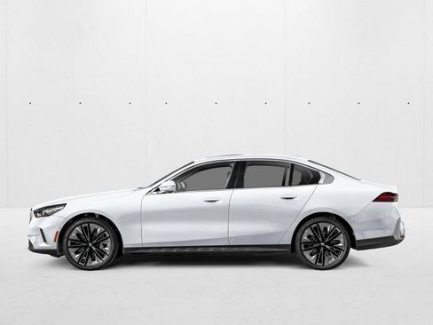 New 2027 BMW 530i RWD image 3