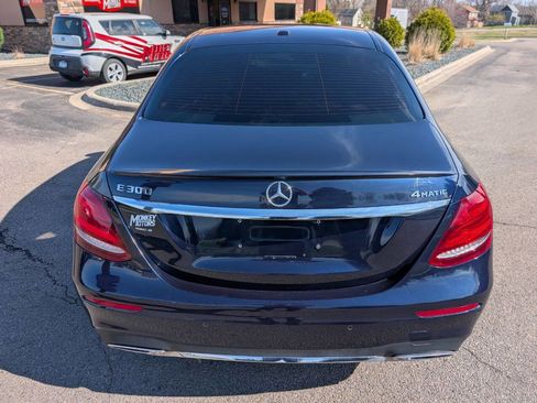 Used 2017 Mercedes-Benz E 300 4MATIC image 8