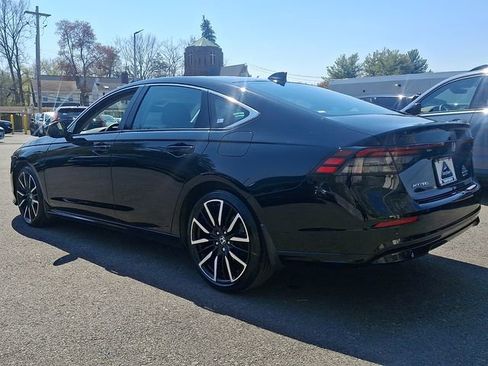 Certified 2023 Honda Accord Touring image 4