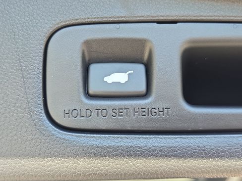 Used 2025 Honda CR-V Sport-L image 13