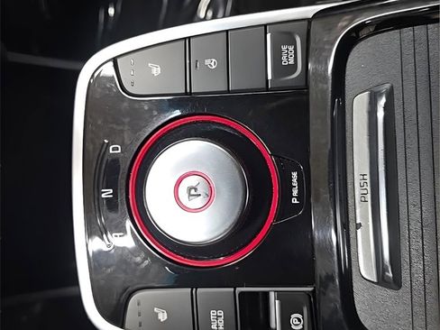 Used 2022 Kia Niro EX w/ Cold Weather Package image 25