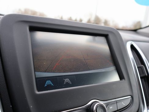 Used 2018 Chevrolet Equinox LT image 35