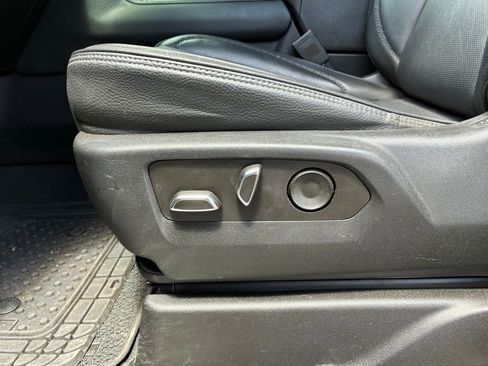 Used 2022 GMC Yukon Denali RWD image 13