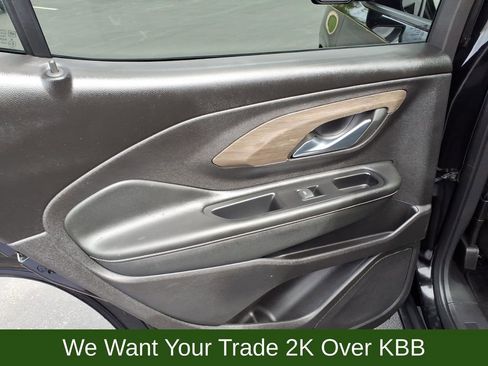 Used 2024 GMC Terrain Denali w/ Black Diamond Edition image 23