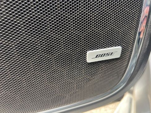 Used 2015 Chevrolet Suburban LTZ image 11