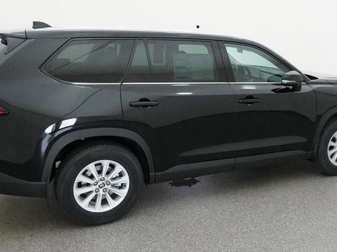 New 2026 Toyota Grand Highlander XLE image 10