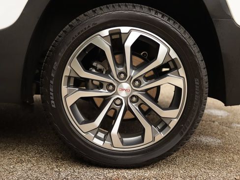 Used 2019 GMC Terrain SLT w/ Preferred Package AWD/4WD image 38