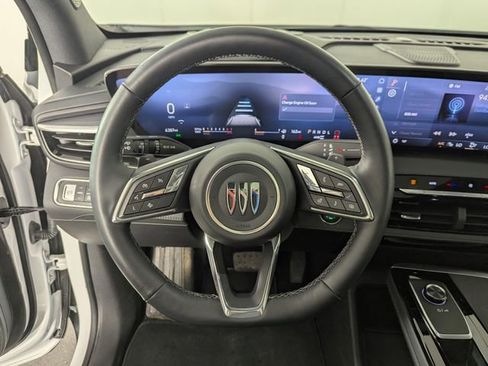 Used 2025 Buick Enclave Sport Touring w/ Power Package image 13