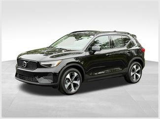 New 2026 Volvo XC40 B5 Core w/ Protection Package Premier AWD/4WD video 1