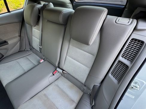 Used 2013 Honda Insight EX image 17