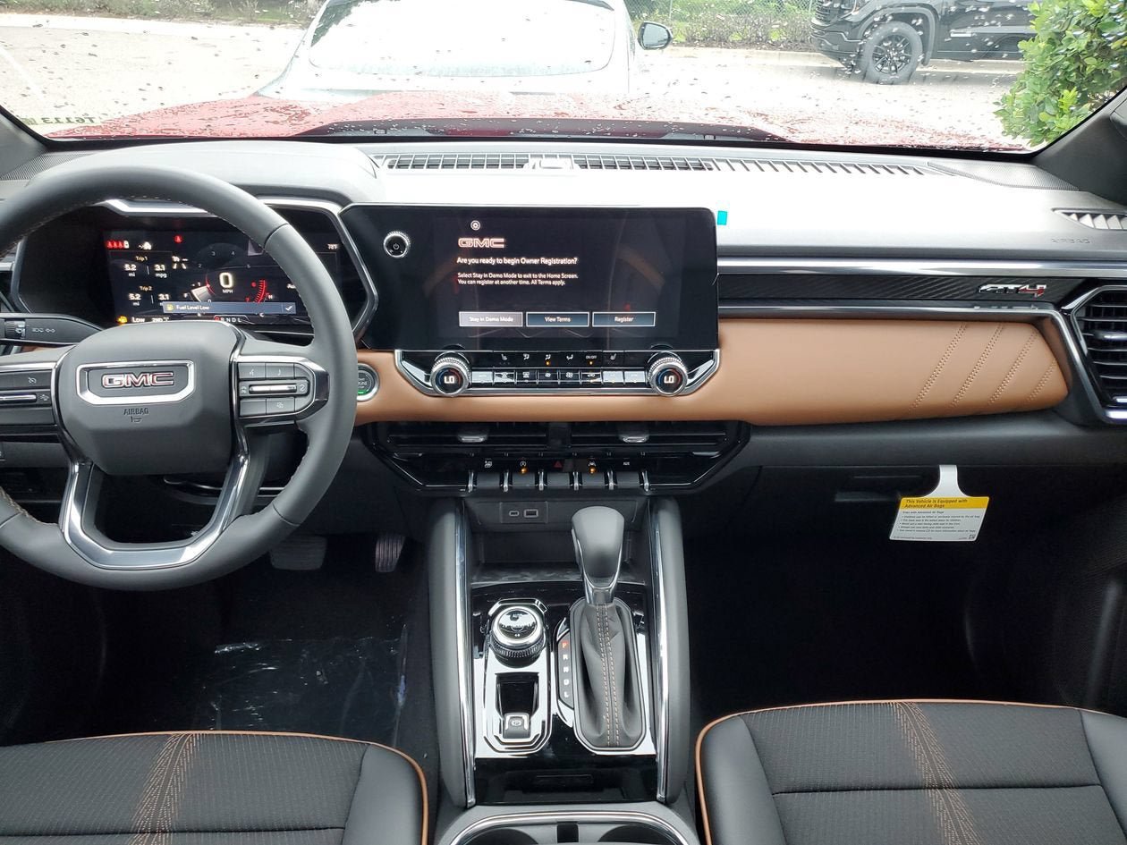 New 2026 GMC Canyon AT4 AWD/4WD image 14