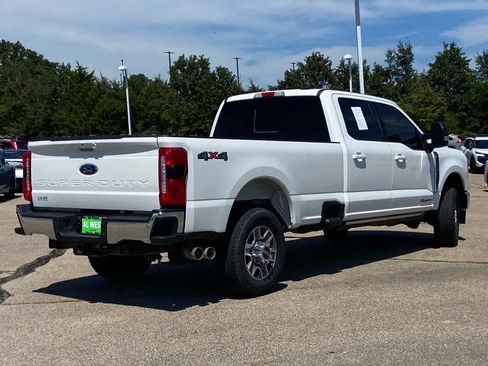 Used 2024 Ford F350 Lariat w/ Lariat Ultimate Package AWD/4WD image 3