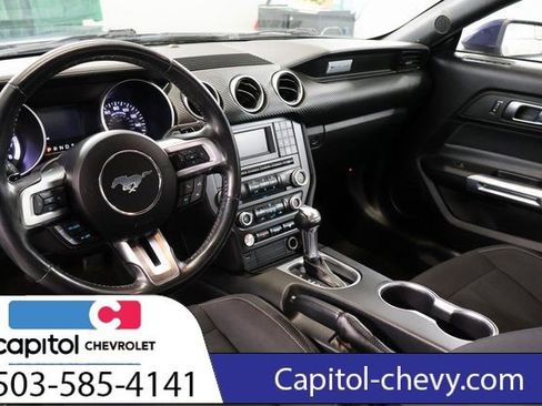 Used 2018 Ford Mustang Coupe image 15