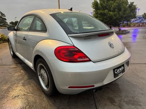 Used 2015 Volkswagen Beetle 1.8T Classic FWD image 7
