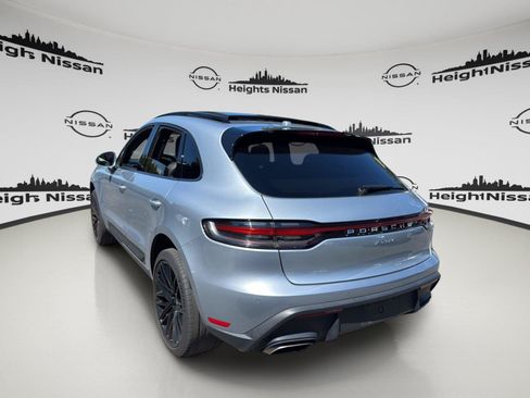 Used 2024 Porsche Macan AWD/4WD image 3