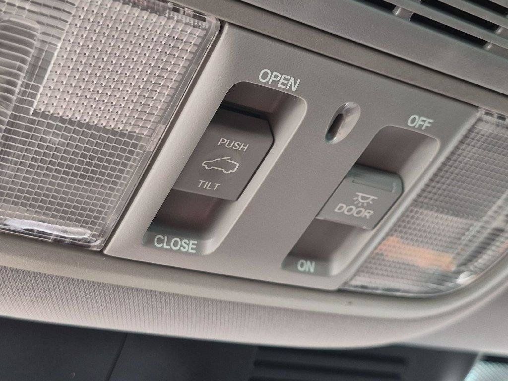 Used 2018 Honda CR-V EX image 17