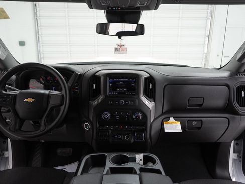 Used 2025 Chevrolet Silverado 1500 Custom image 29