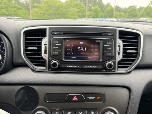 Used 2019 Kia Sportage LX FWD image 19