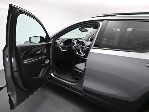 Used 2020 GMC Terrain SLT w/ Preferred Package FWD image 9