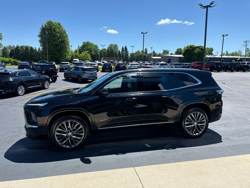 Used 2025 Buick Enclave Avenir w/ Super Cruise Package AWD/4WD image 10