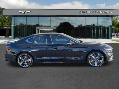 Used 2025 Genesis G70 2.5T w/ Sport Prestige Package image 8