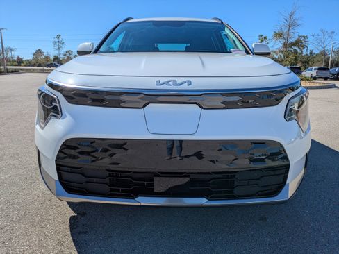 Certified 2025 Kia Niro Wind image 3