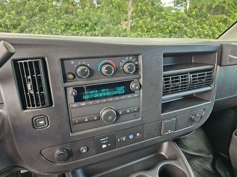 New 2025 GMC Savana 2500 Work Van w/ Driver Convenience Package image 33