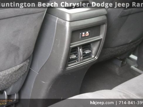 Used 2022 Nissan Murano S image 35