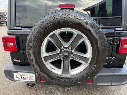 Used 2019 Jeep Wrangler Unlimited Sahara w/ Advanced Safety Group image 50