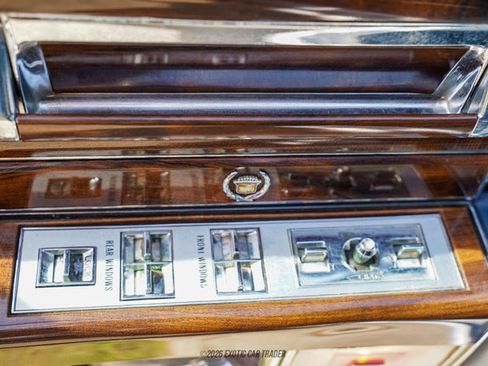 Used 1989 Cadillac Brougham RWD image 27