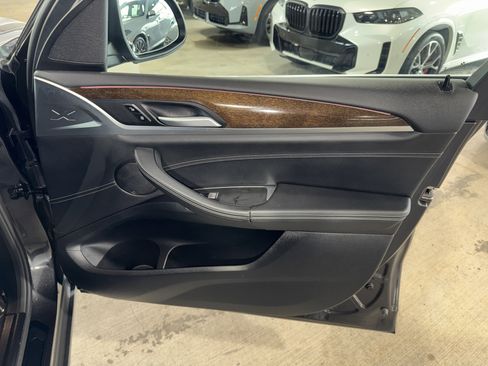 Used 2024 BMW X3 xDrive30i w/ Premium Package AWD/4WD image 9