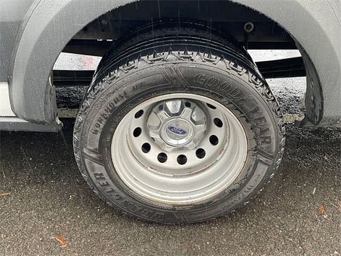 Used 2018 Ford Transit 350 XLT image 19