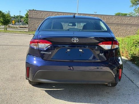 Used 2024 Toyota Corolla LE w/ LE Convenience Package FWD image 4