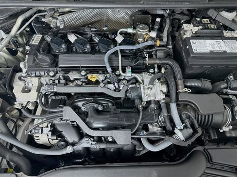 Used 2024 Toyota Corolla LE image 32