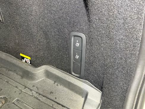 Used 2019 Volvo XC60 T5 Inscription w/ Protection Package Premier image 37