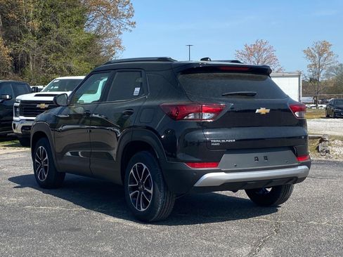 New 2026 Chevrolet TrailBlazer LT w/ Convenience Package AWD/4WD image 4